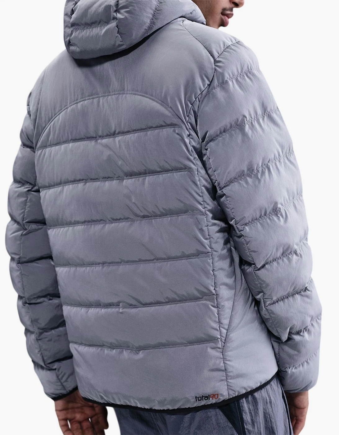 Solid Patterned Zipped Pocket Hooded Woven Cuff Puffer Jacket