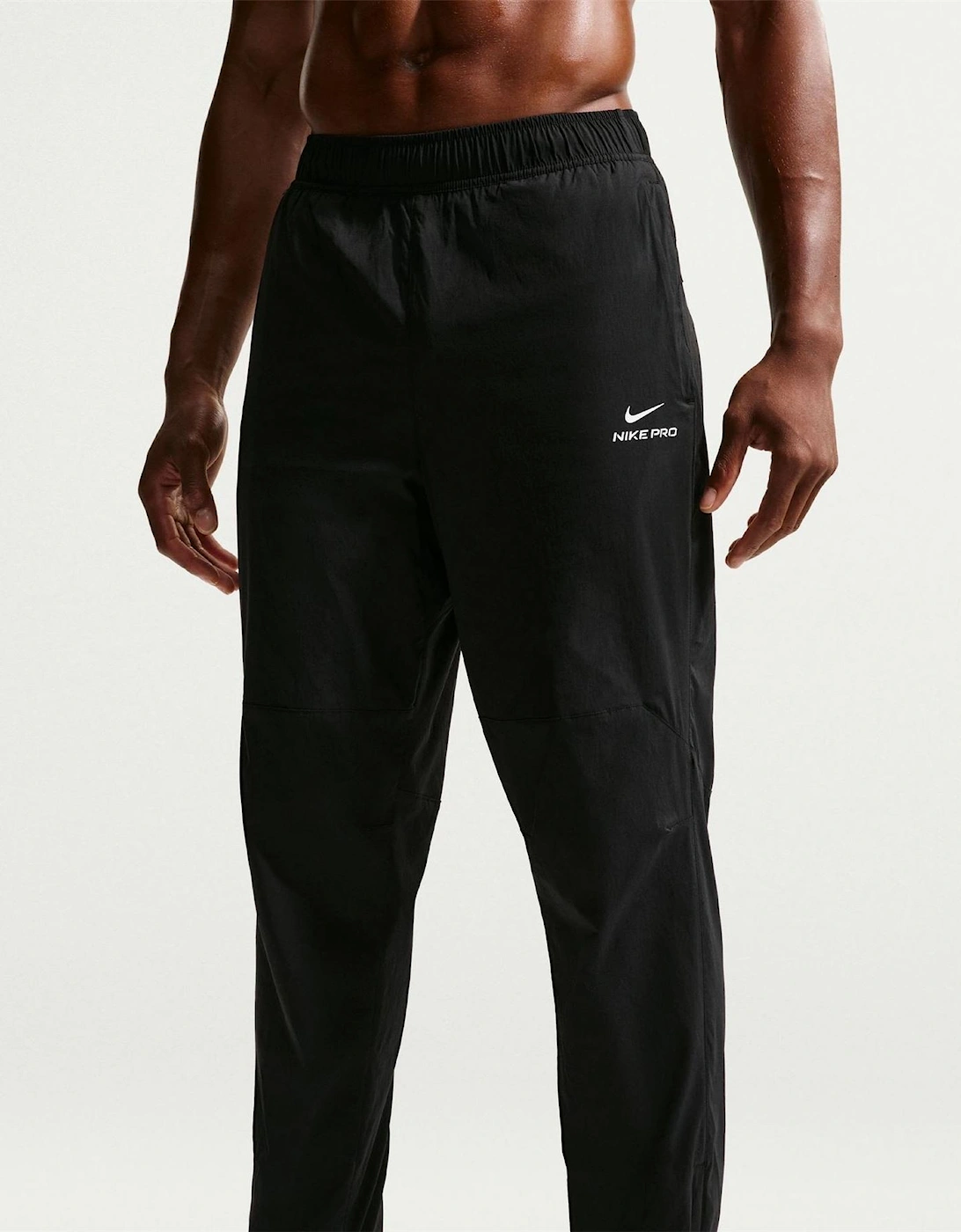 Nike Nike Men's Therma Fit Solid Patterned Tapered Track Pants - Black/Multi