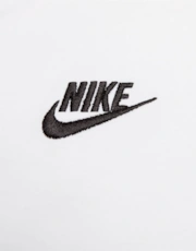 Thumbnail 3 of 5