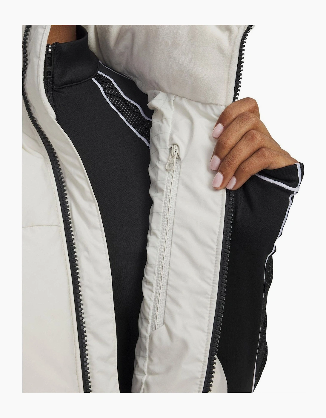 Limitless Solid Patterned Zipped Pocket Logo Badge Gilet