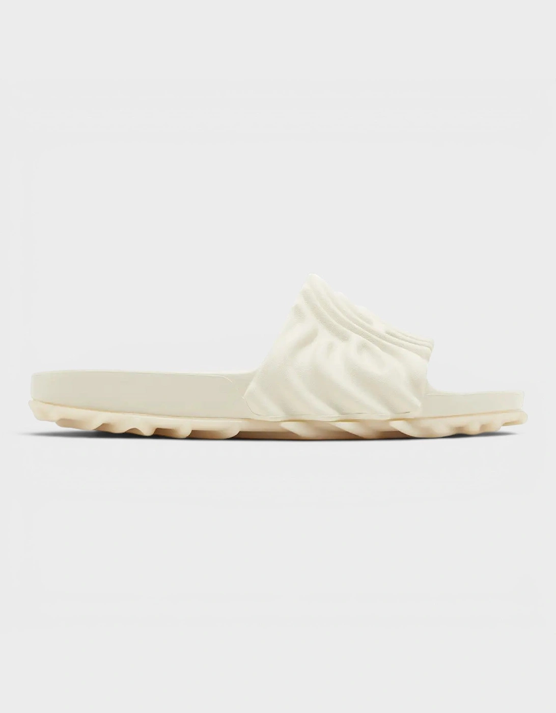 Salehe Bembury Pollex Slide Off White Parsnip