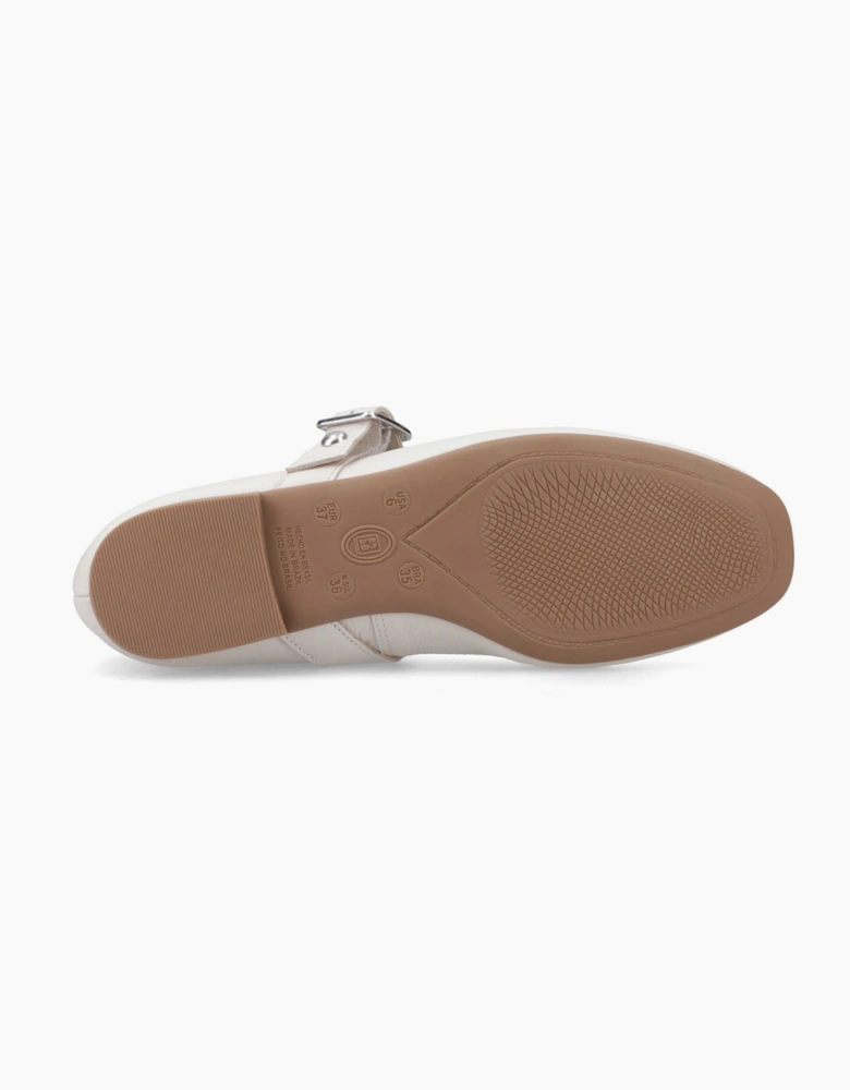 Hush Puppies Charlene Stud Ballerina Leather Women's Ivory Flats