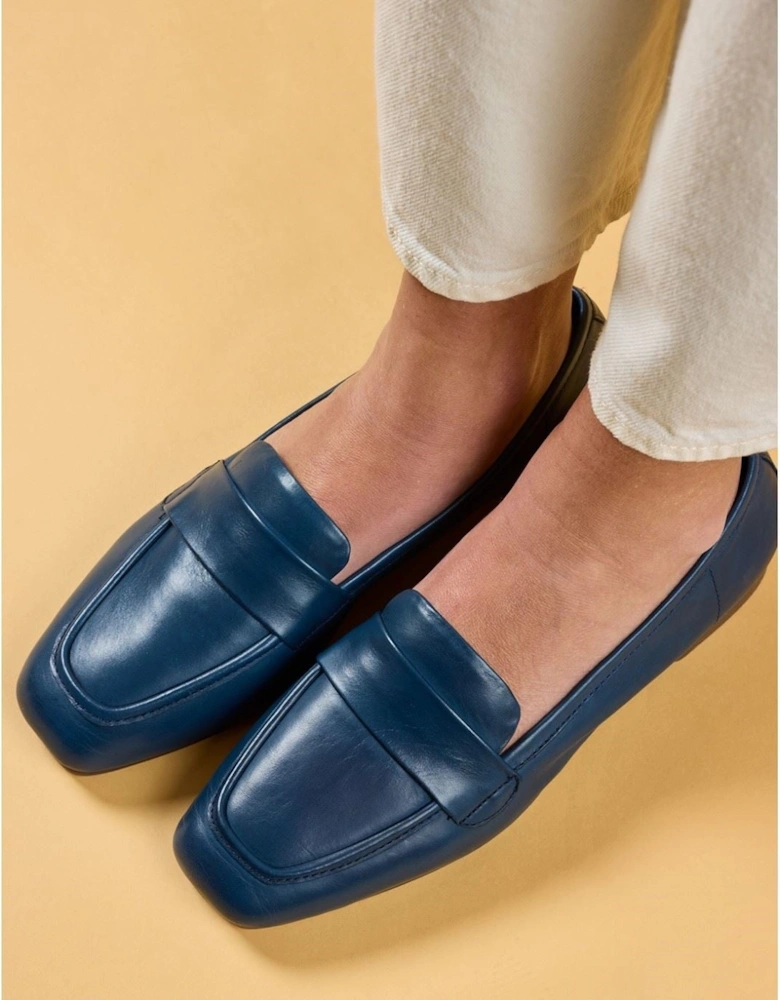 Hush Puppies Sutton Leather Women's Navy Loafers