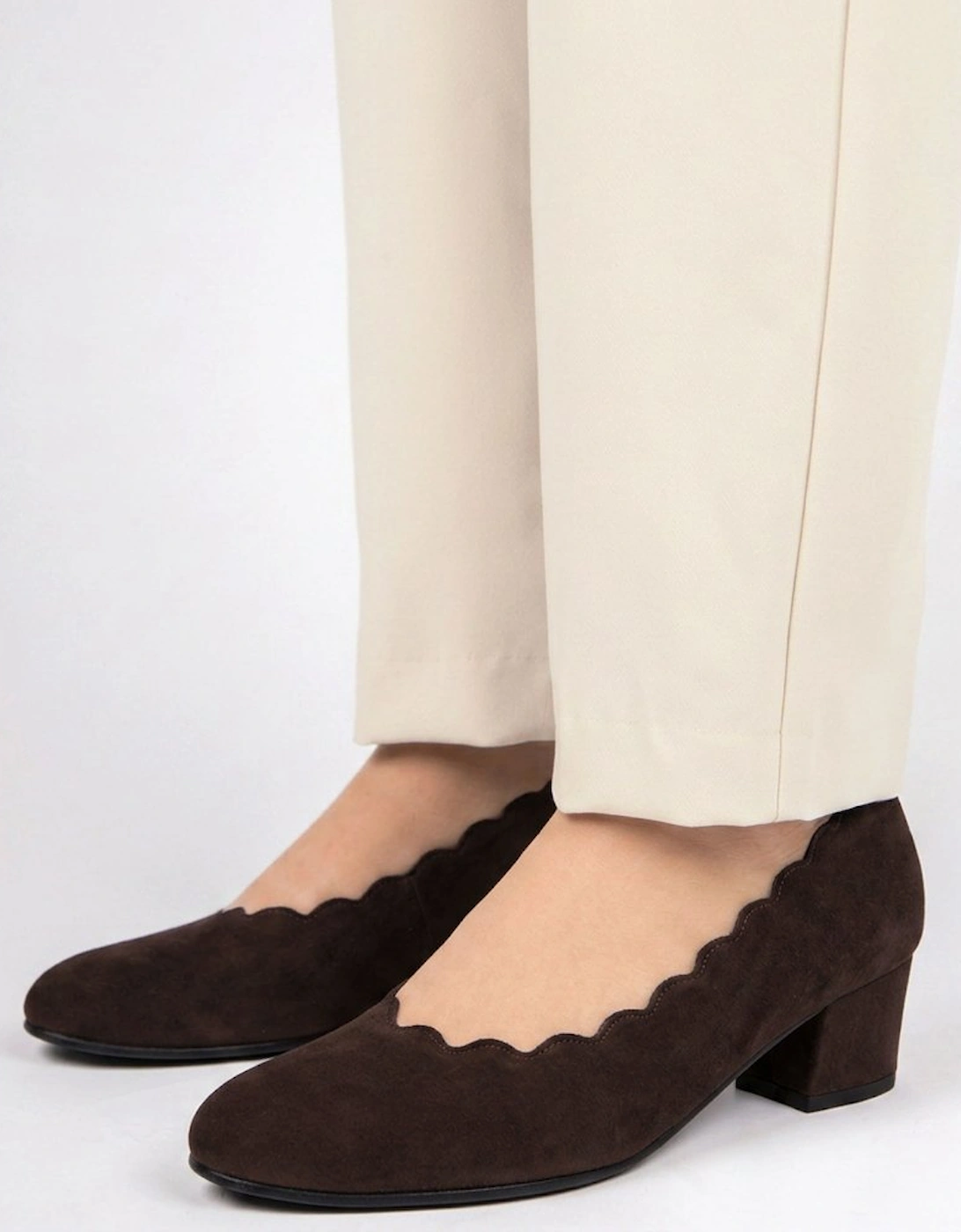 Gigi Womens Court Shoes
