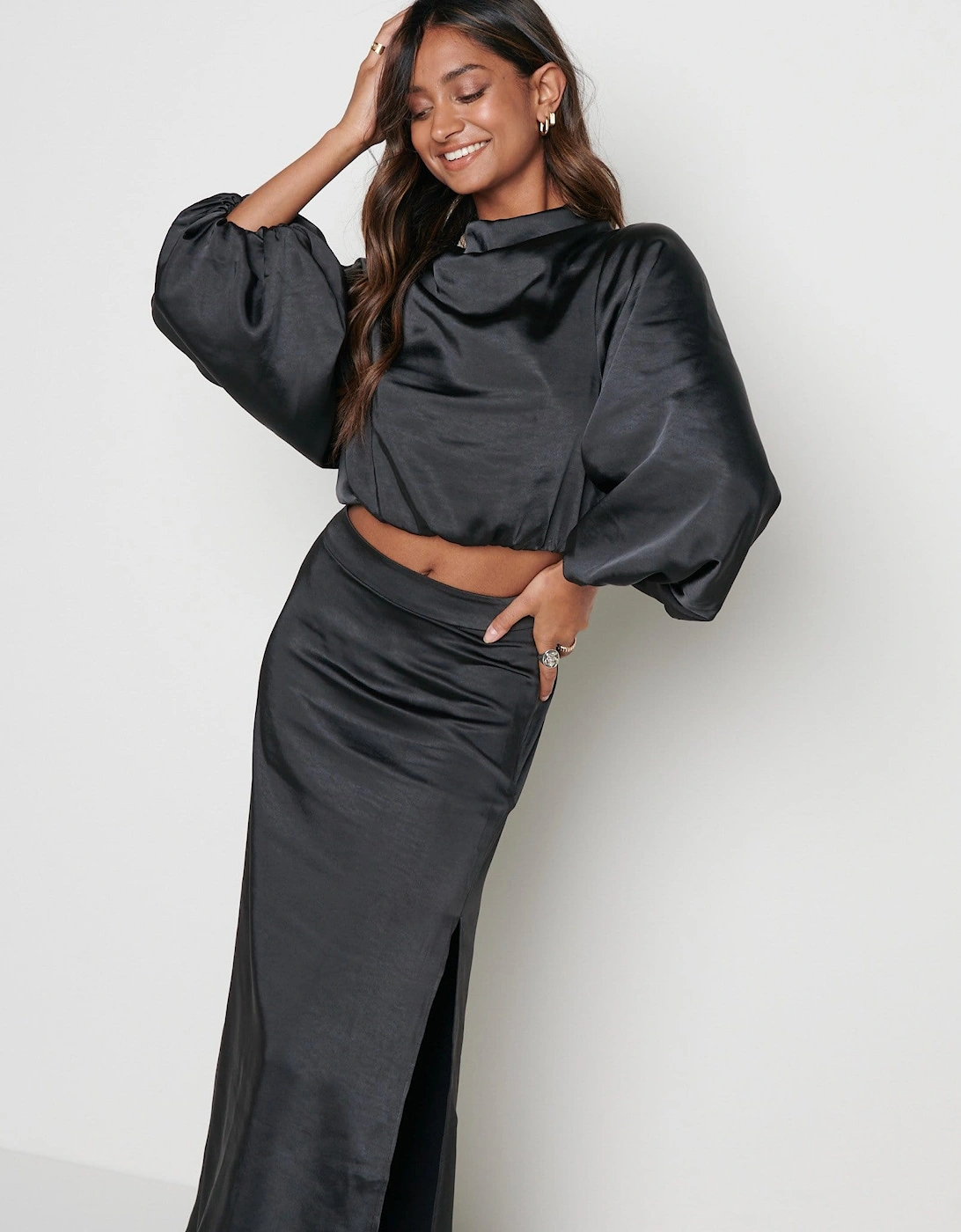 Yasmin Balloon Sleeve Crop Blouse - Black