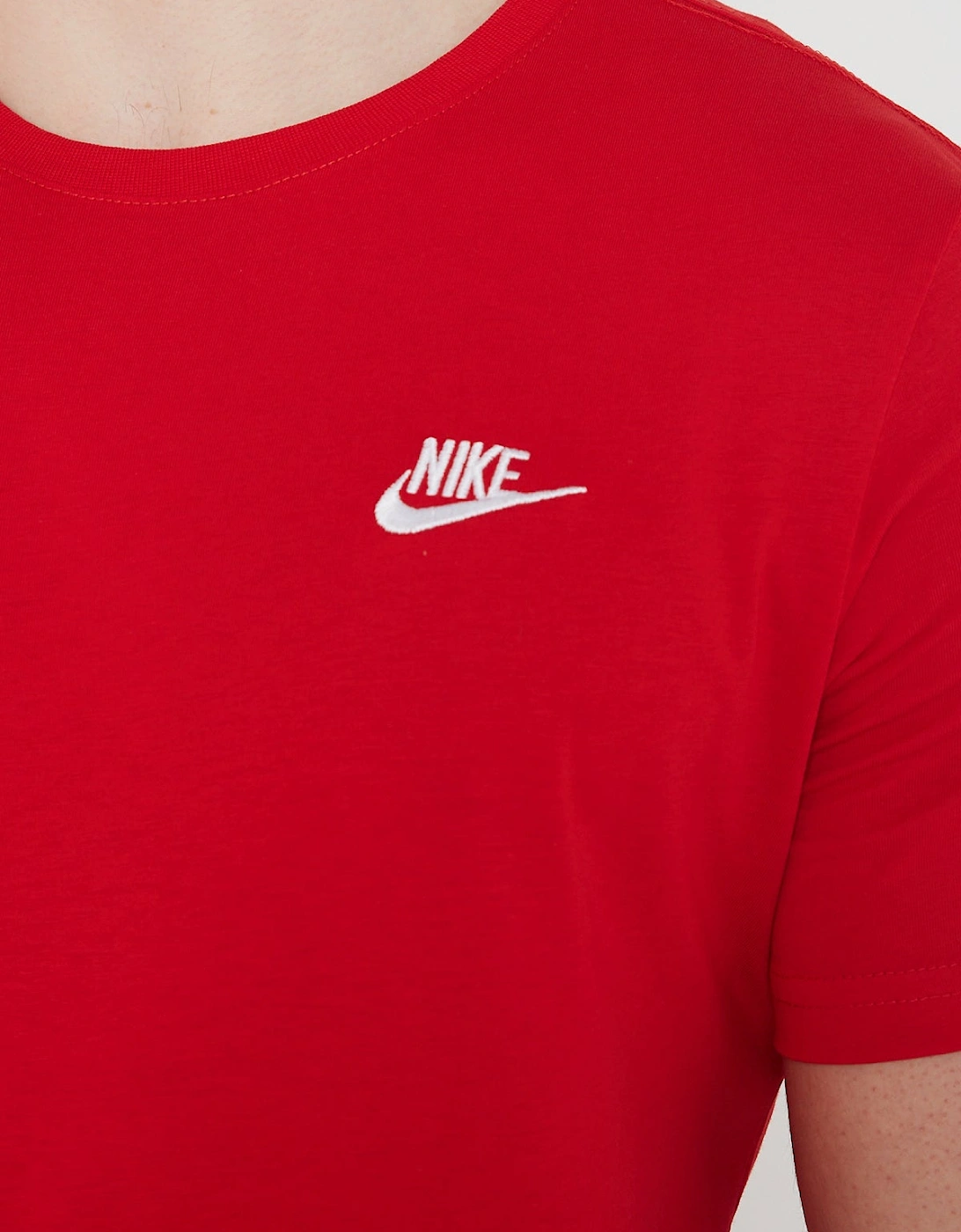 Nike Mens Embroidered Logo Swoosh T Shirt in Red
