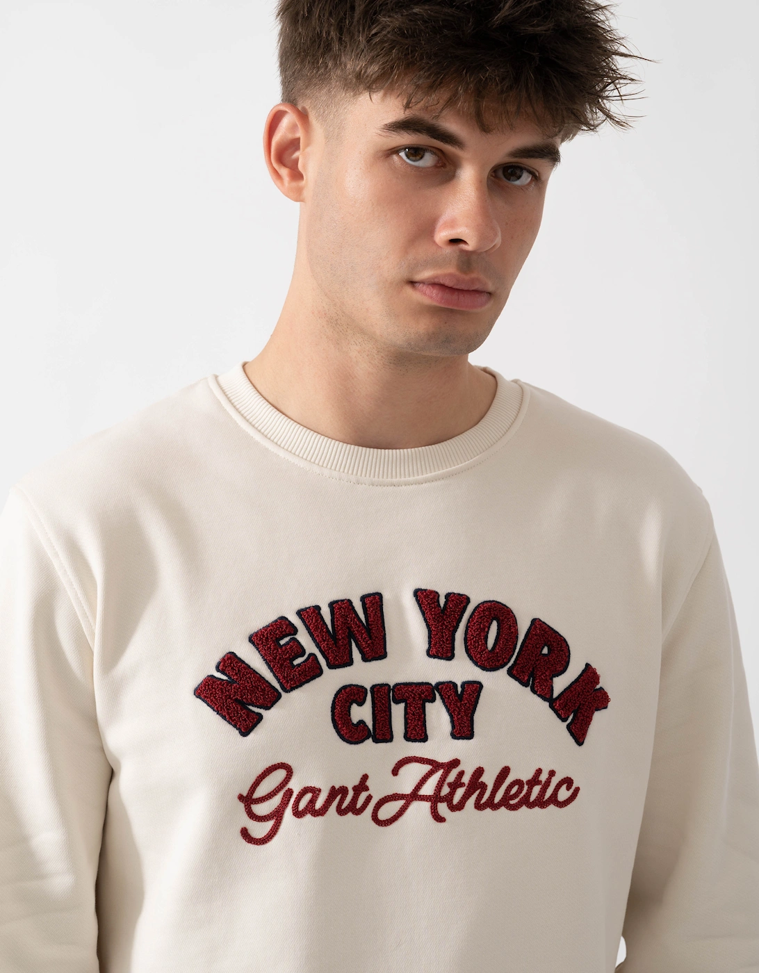 GANT Mens NYC Graphic Crew Neck Sweatshirt - 130 Cream