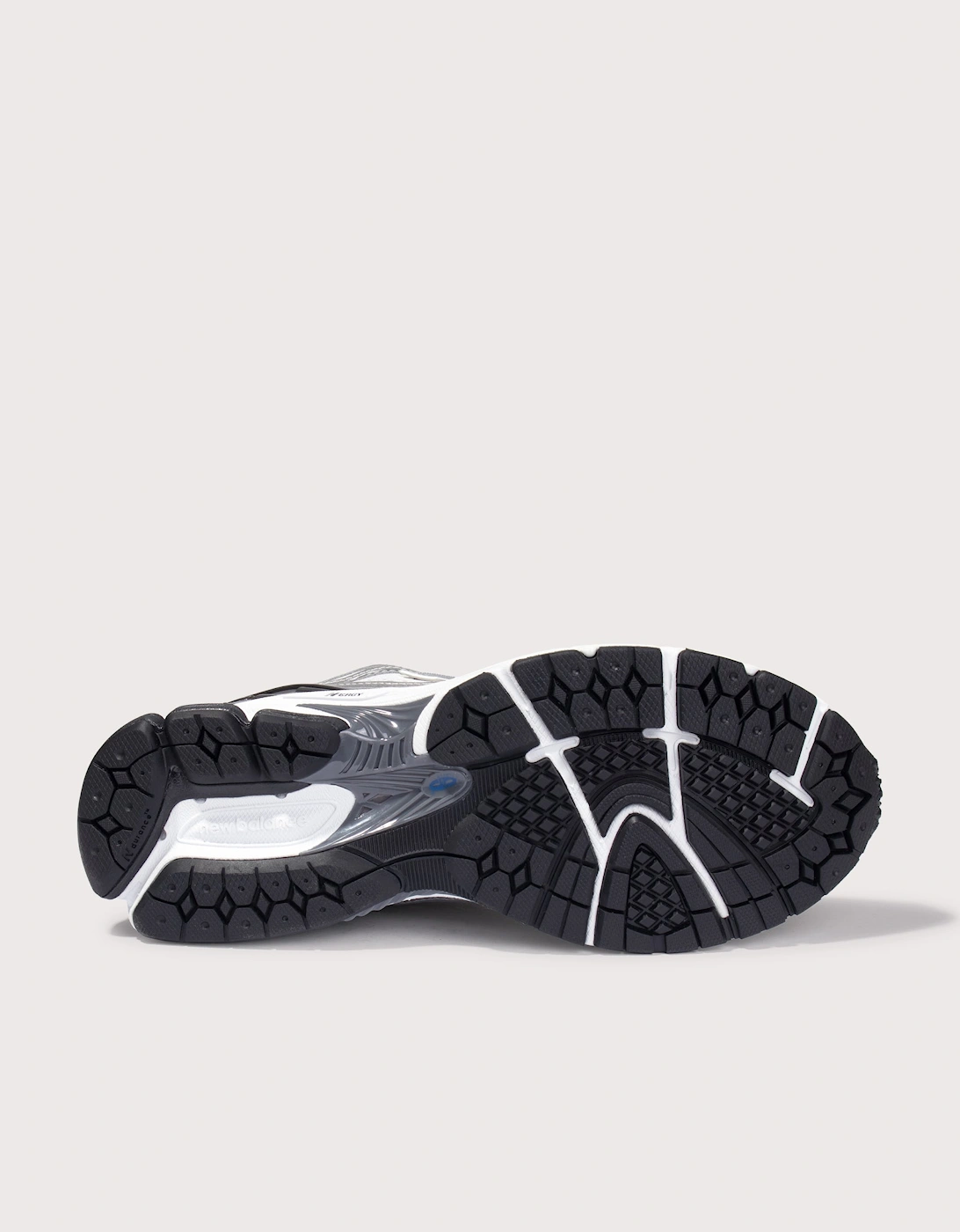 1906R Sneakers