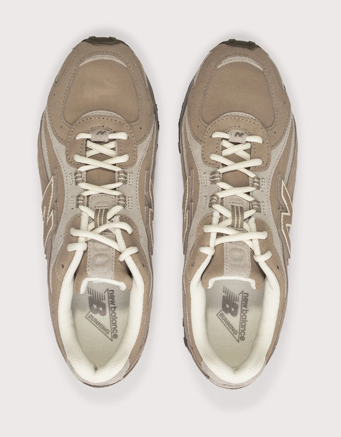 204L Sneakers