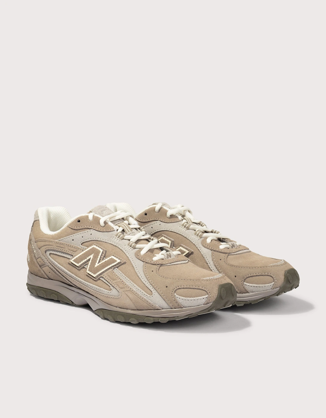 204L Sneakers
