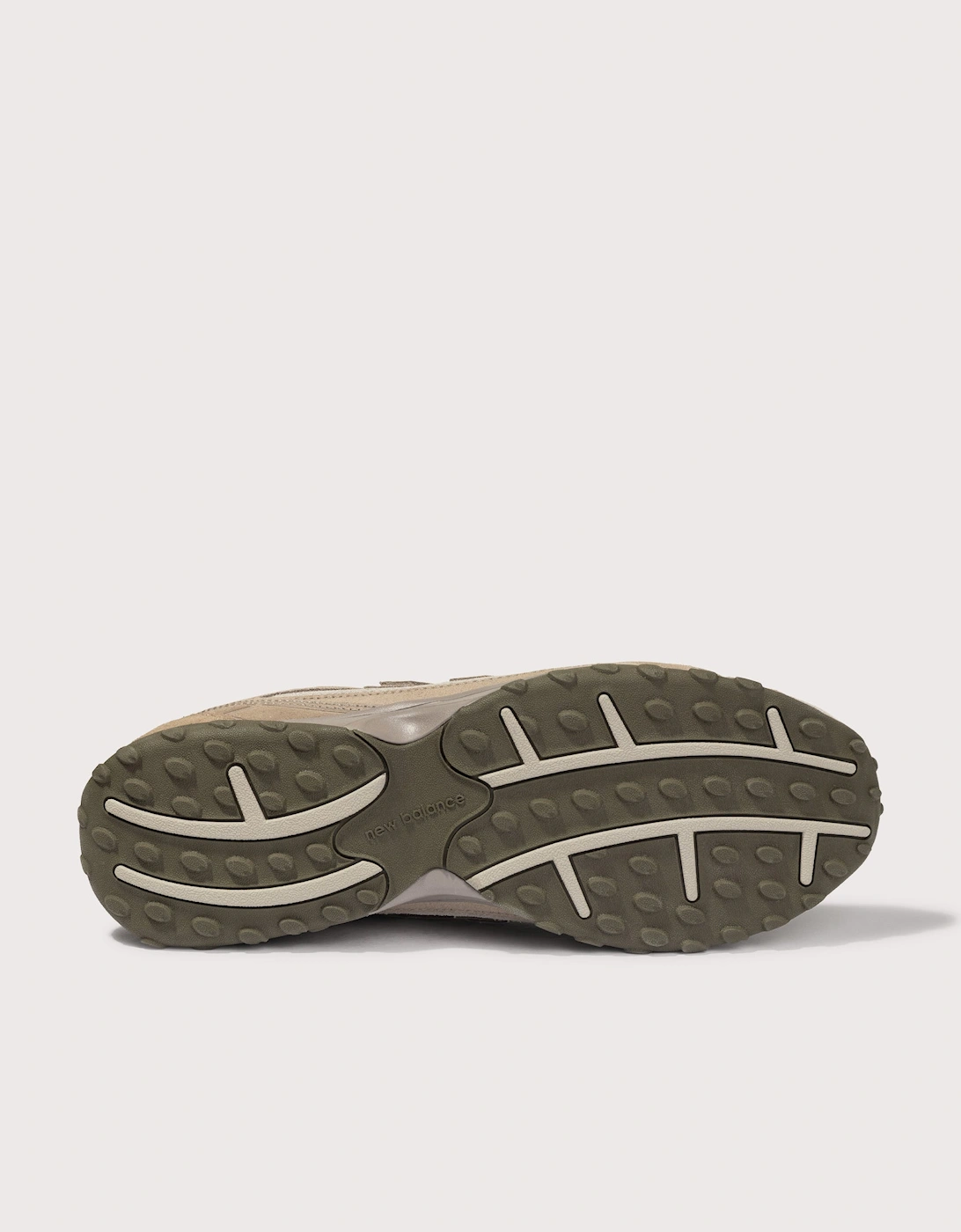 204L Sneakers