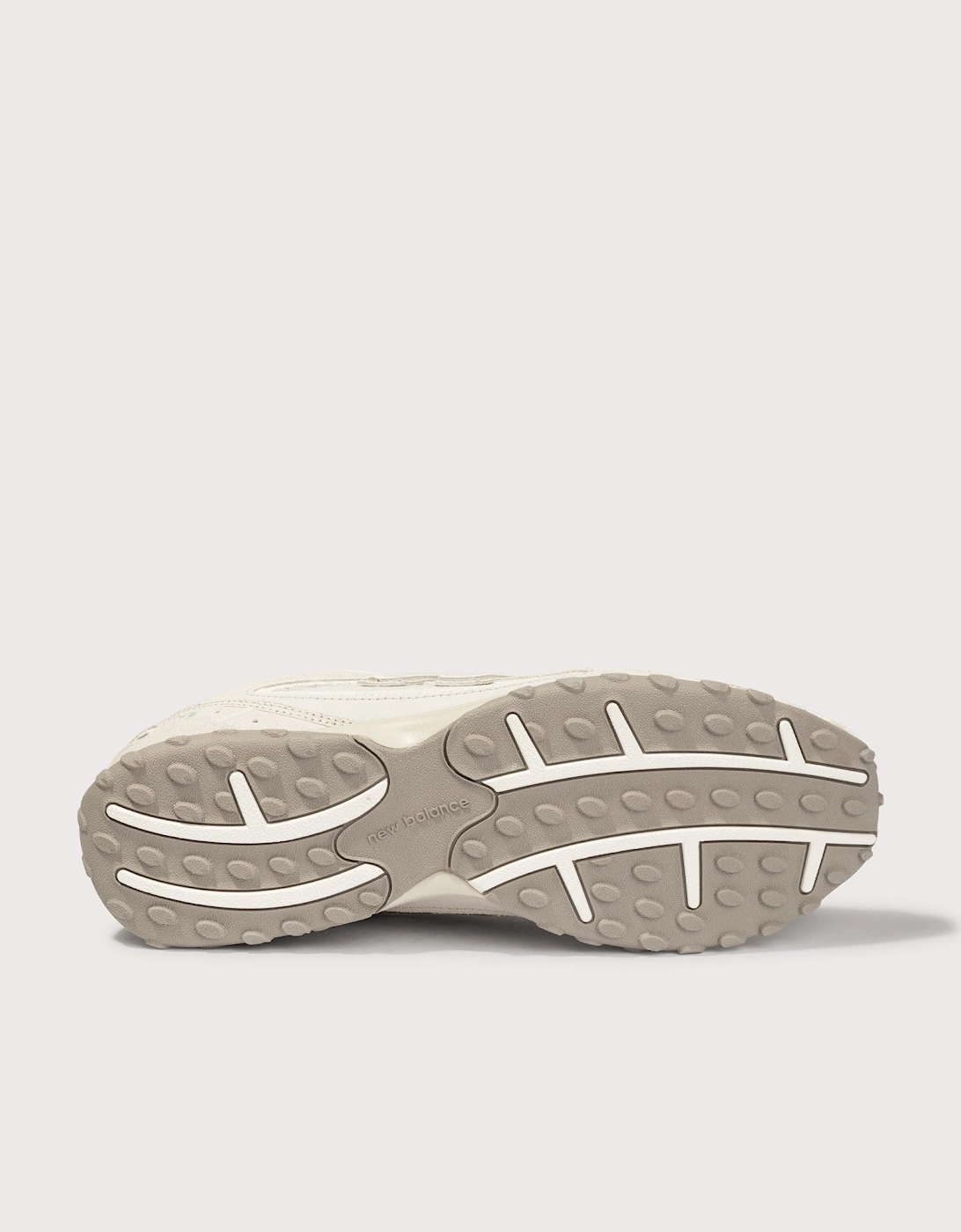 204L Sneakers
