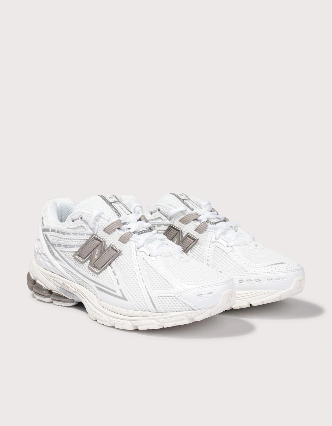 1906R Sneakers