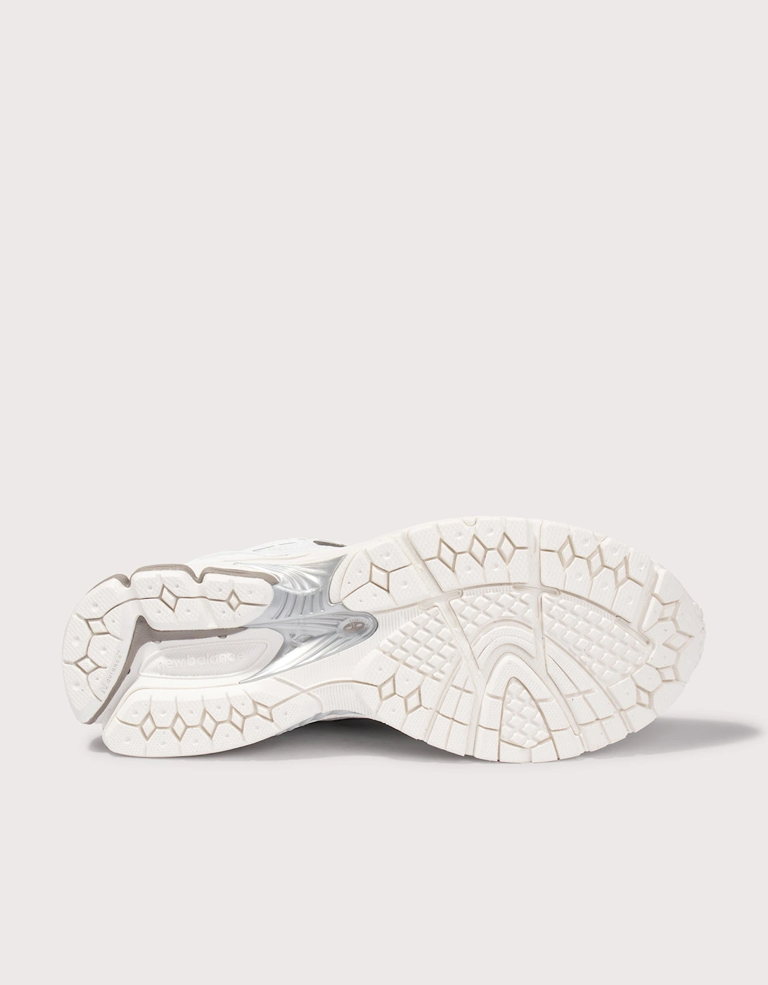 1906R Sneakers