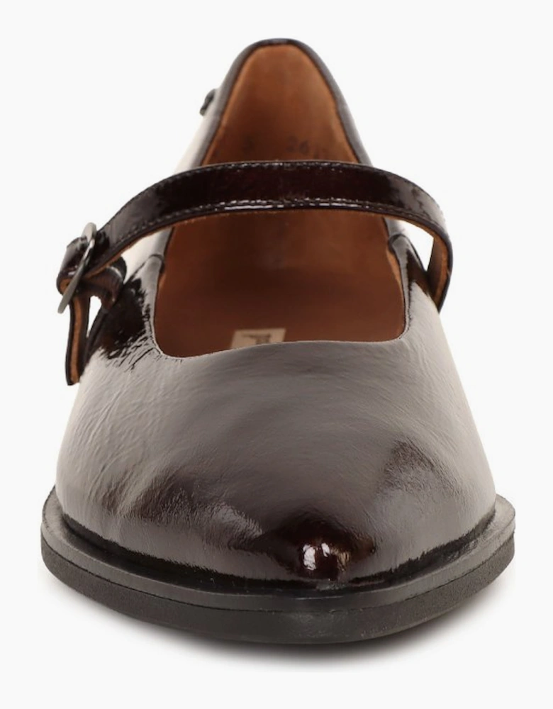 Karlie Womens Shoes