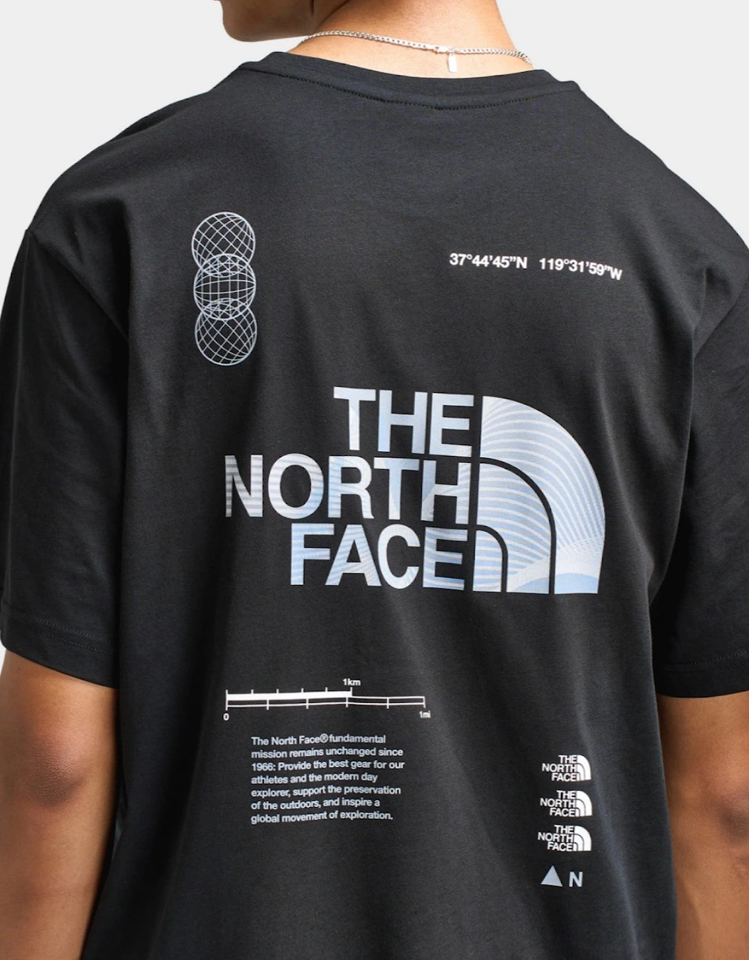 The North Face Mens Graphic Relaxed SS in Black