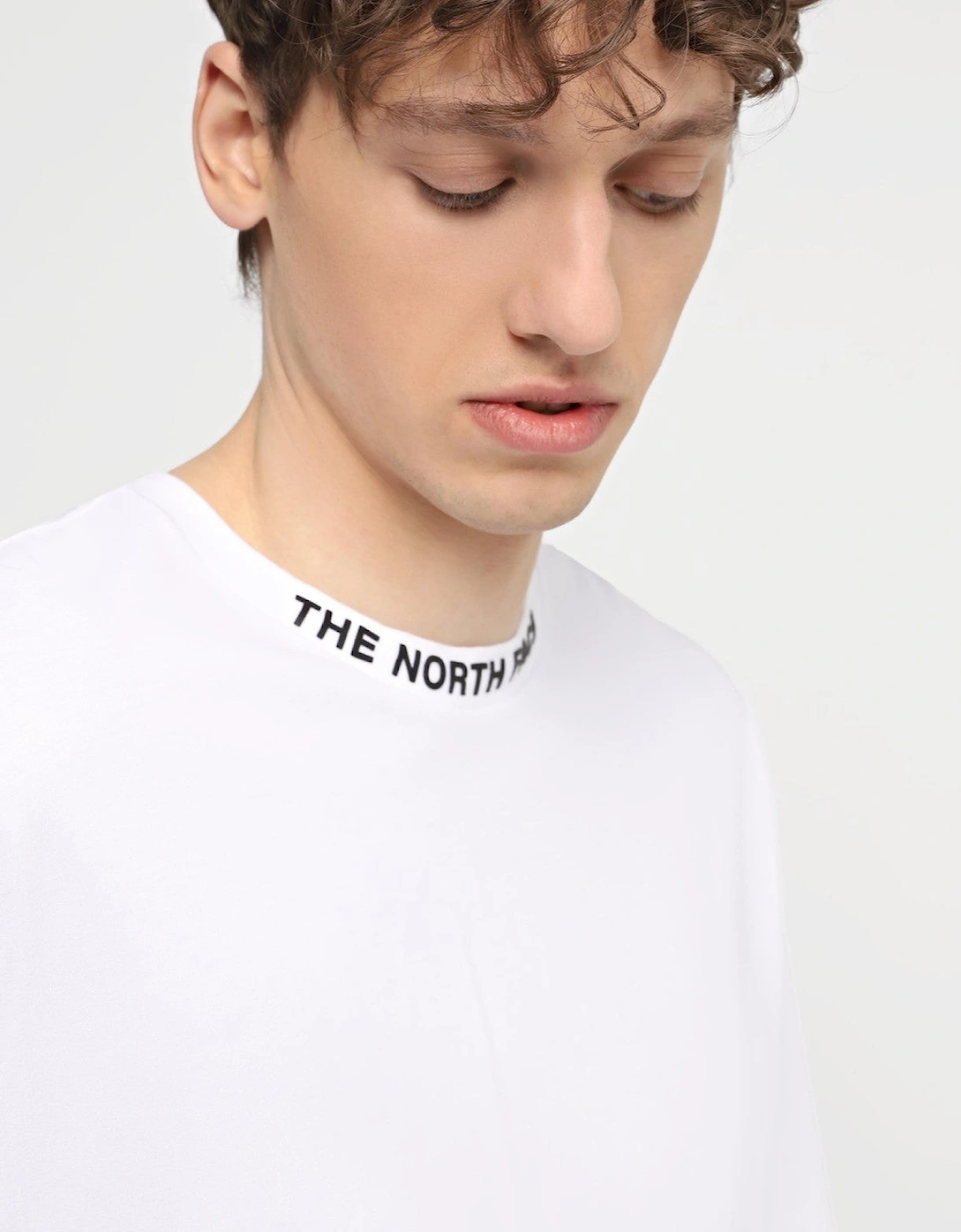 The North Face Mens New ZUMU Short Sleeve T-shirt in White