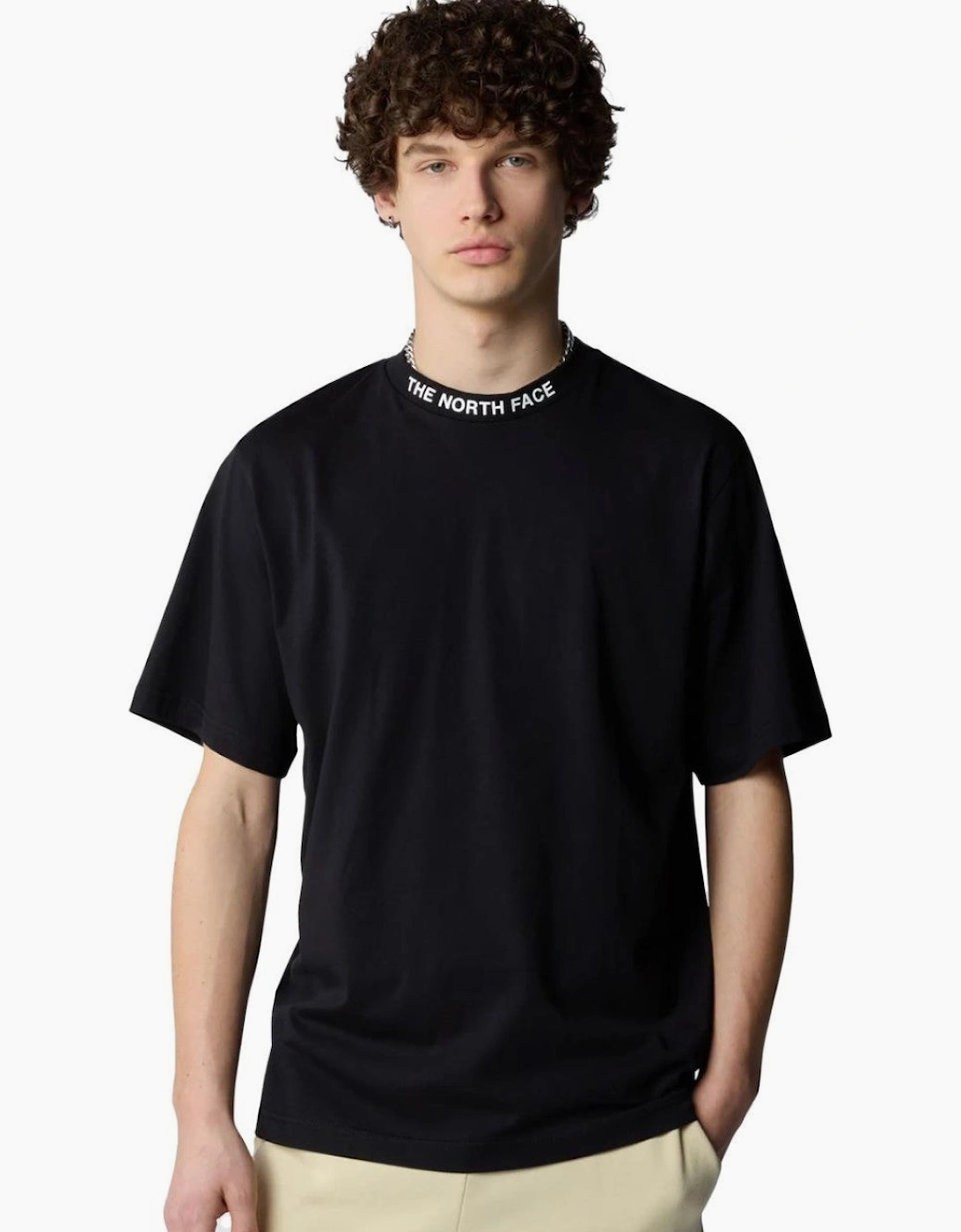 The North Face Mens New ZUMU Short Sleeve T-shirt in Black