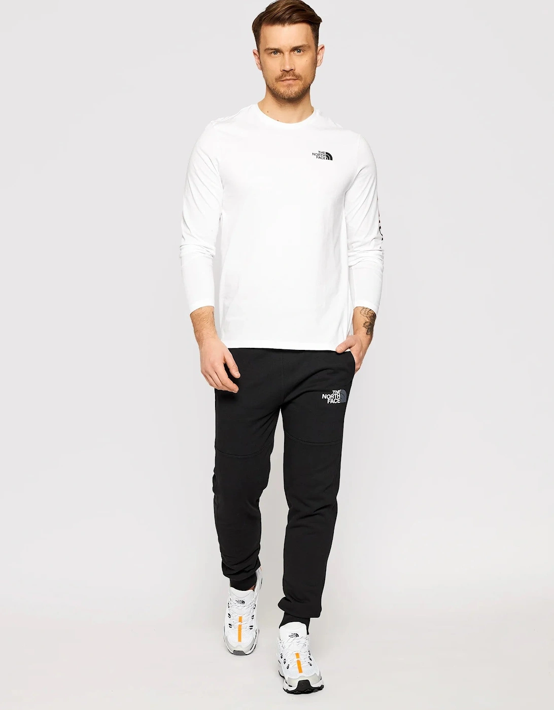 The North Face Mens M COT Joggers in Black