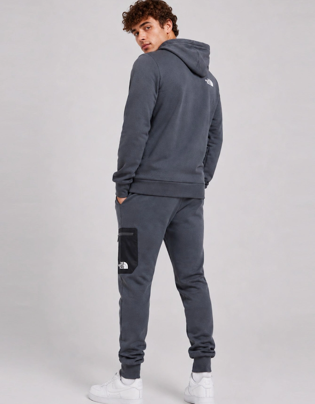 The North Face Mens Inc Bondi Pullover Tracksuit in Vanadis Grey