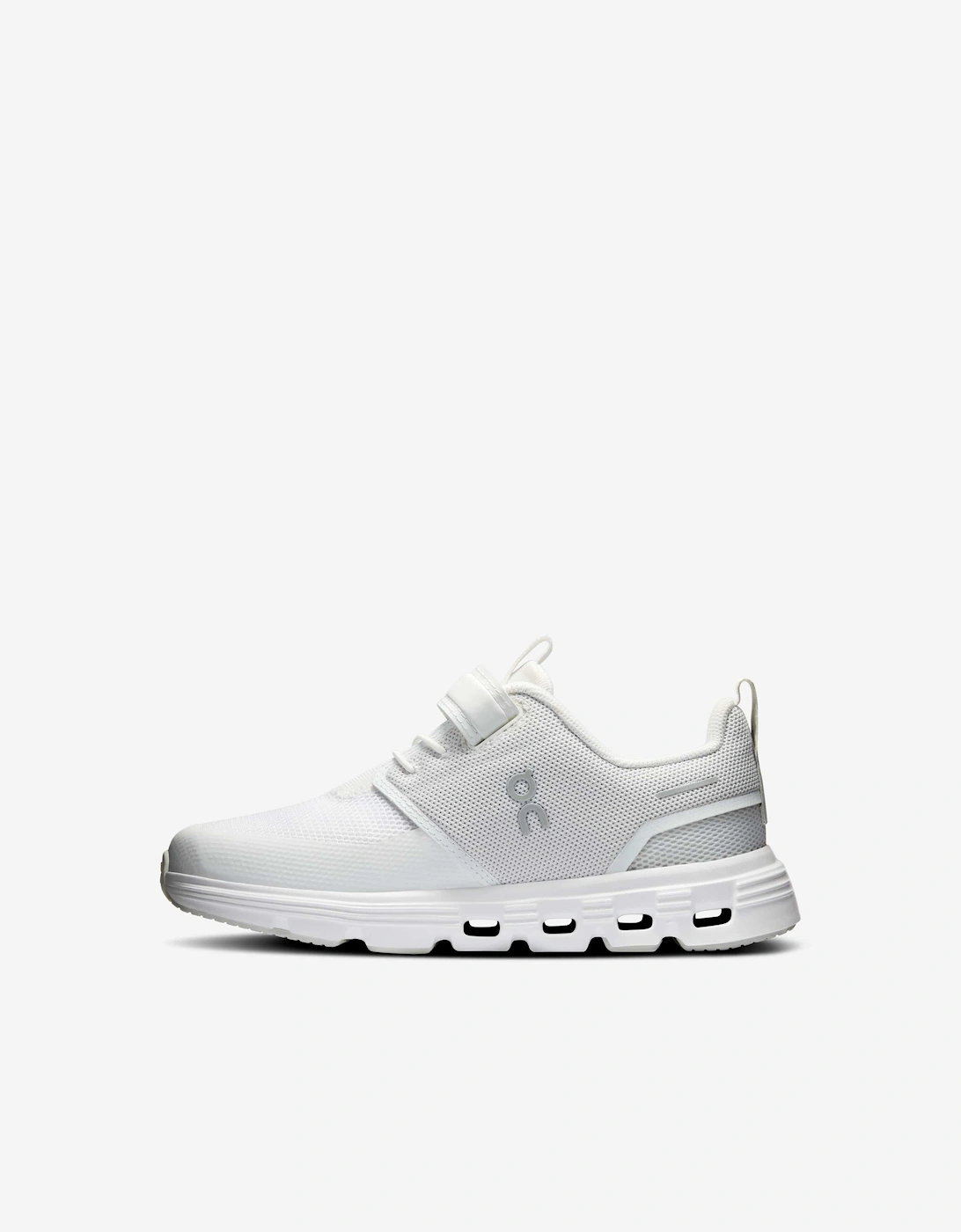 On Running Kids Cloud Sky 2 Trainers in White