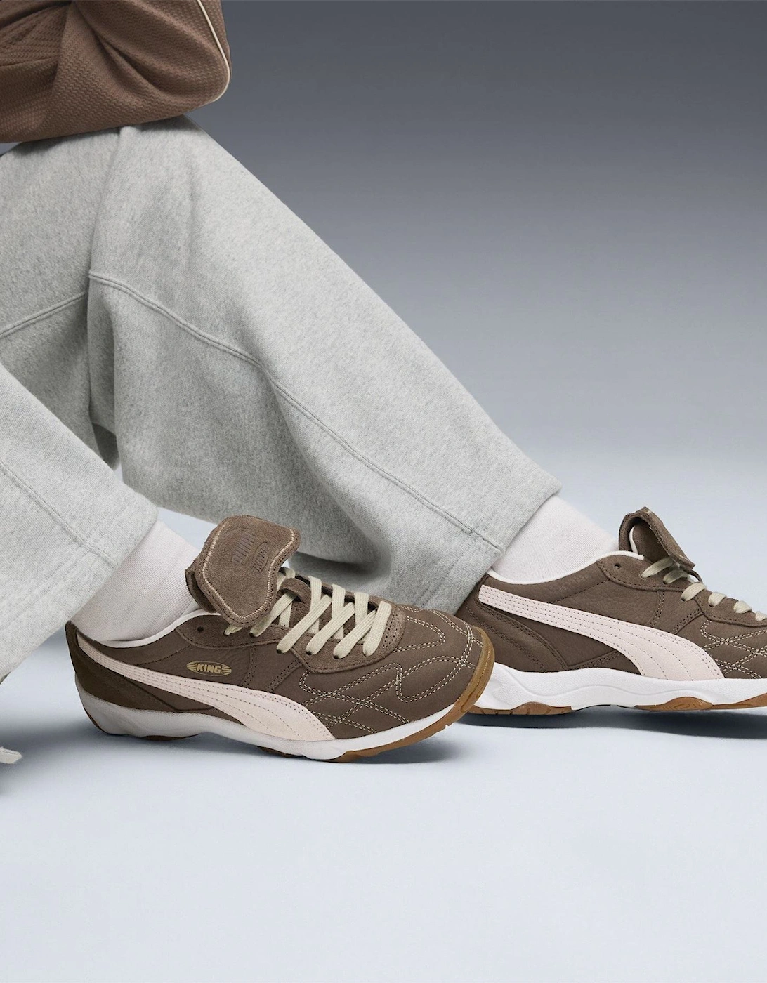 King Indoor Wine Club Low Top Trainers