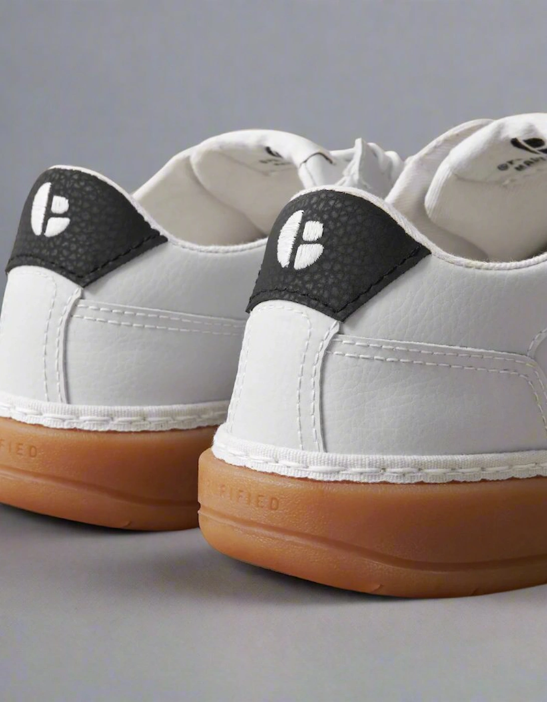 Walden White / Gum