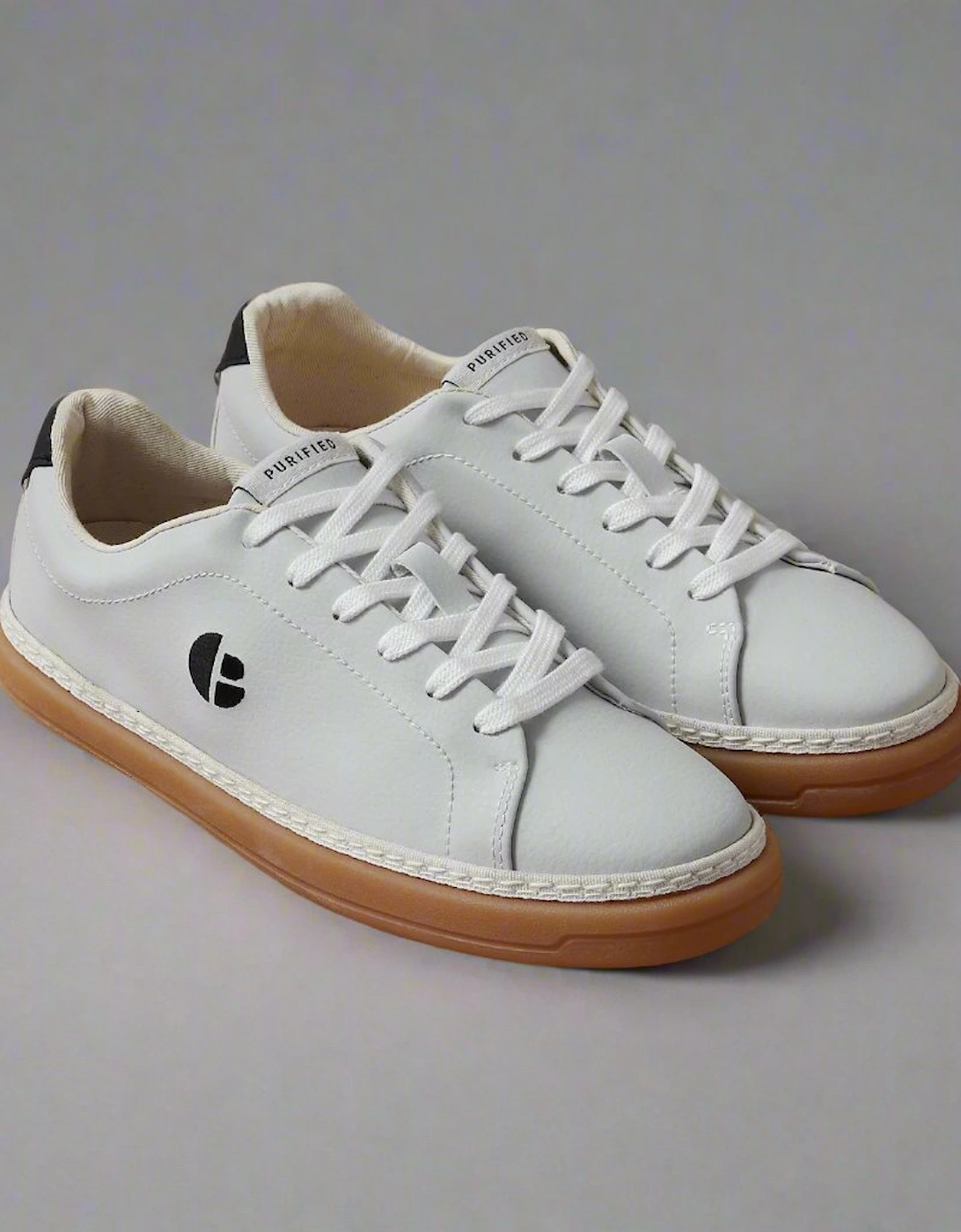 Hevea - White / Gum