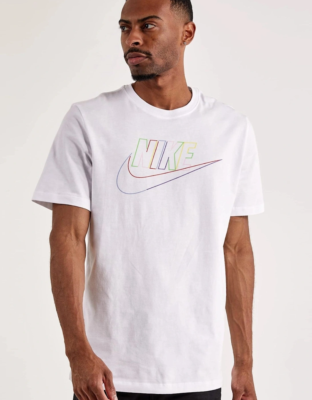 Nike M NSW Tee Club+ BRD PK HBR Sportswear T Shirt in White