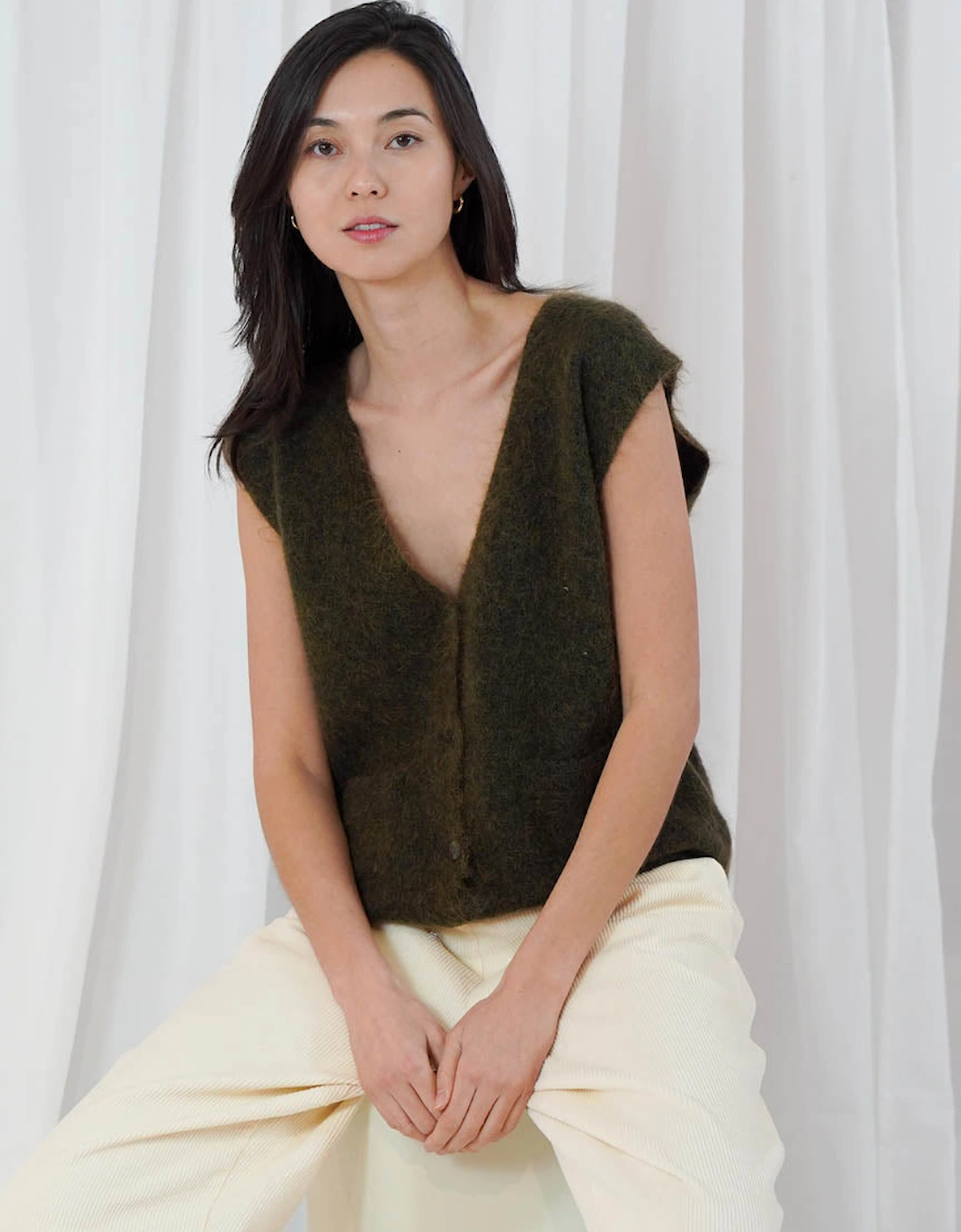 Castlerock Sleeveless Buttoned Cardigan - Military