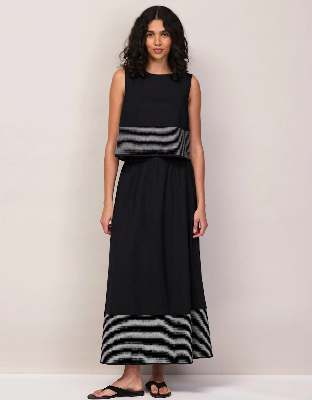 Black Cotton Contrast-Stitch Shell Top