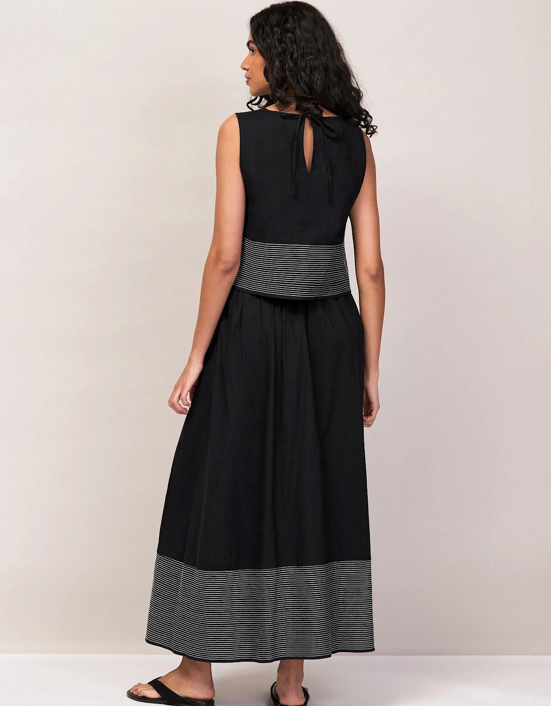 Black Cotton Contrast-Stitch Maxi Skirt