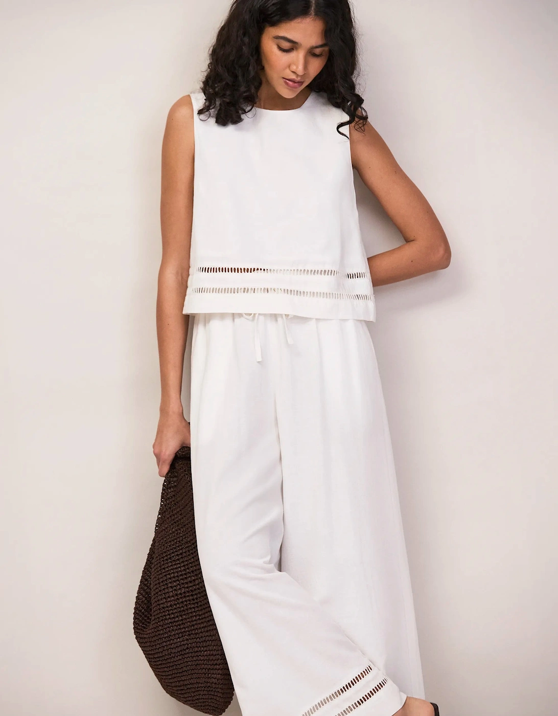 White Ladder Trim Shell Top With Linen