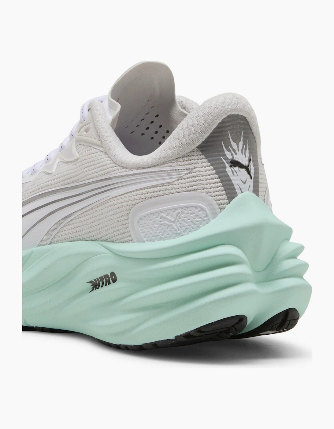 Velocity Nitro 4 Everyday Neutral Road Running Shoes
