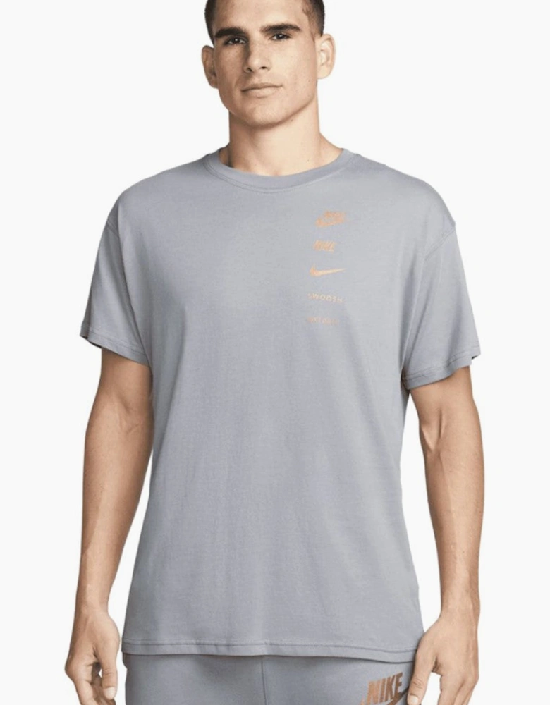 Nike Mens Standard Issue Sportswear T Shirt in Grey