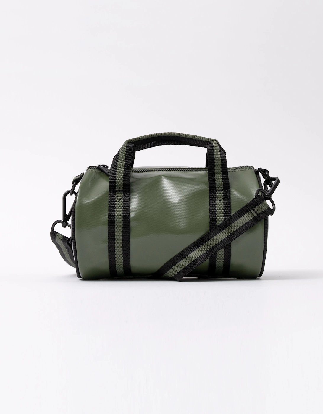 Fred Perry Classic Mini Barrel Bag - Laurel Wreath Green/Black Z50