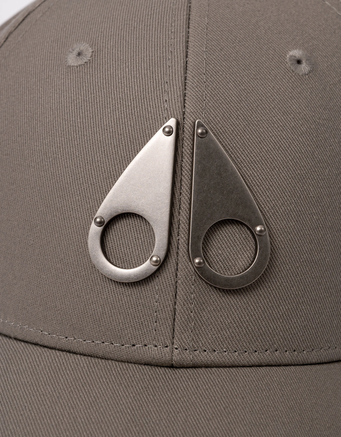 Moose Knuckles Front Logo Icon Cap - Ashen 1968
