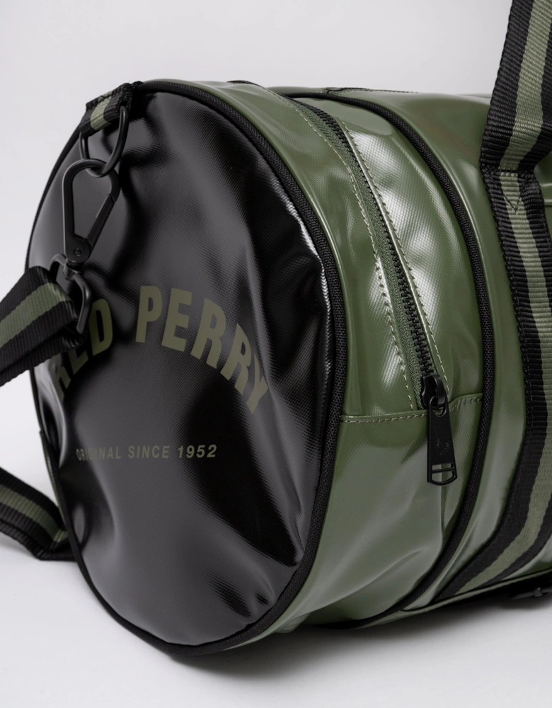 Fred Perry Recycled Polyester Classic Barrel Bag - Laurel Wreath Green/Black Z50