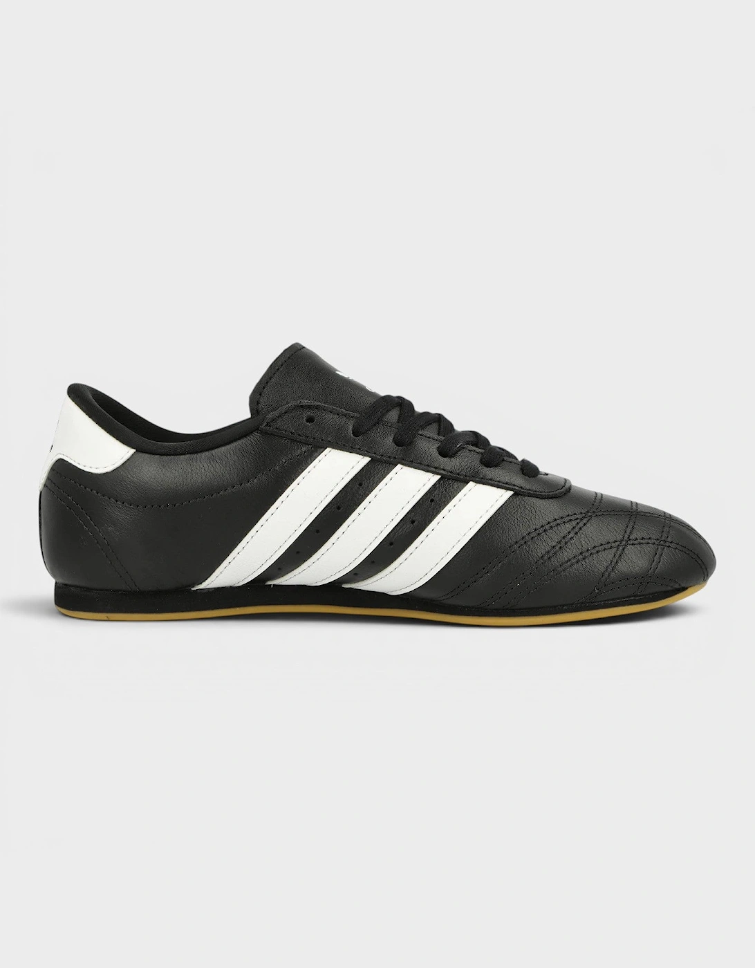 Taekwondo Core Black Cloud White Gum