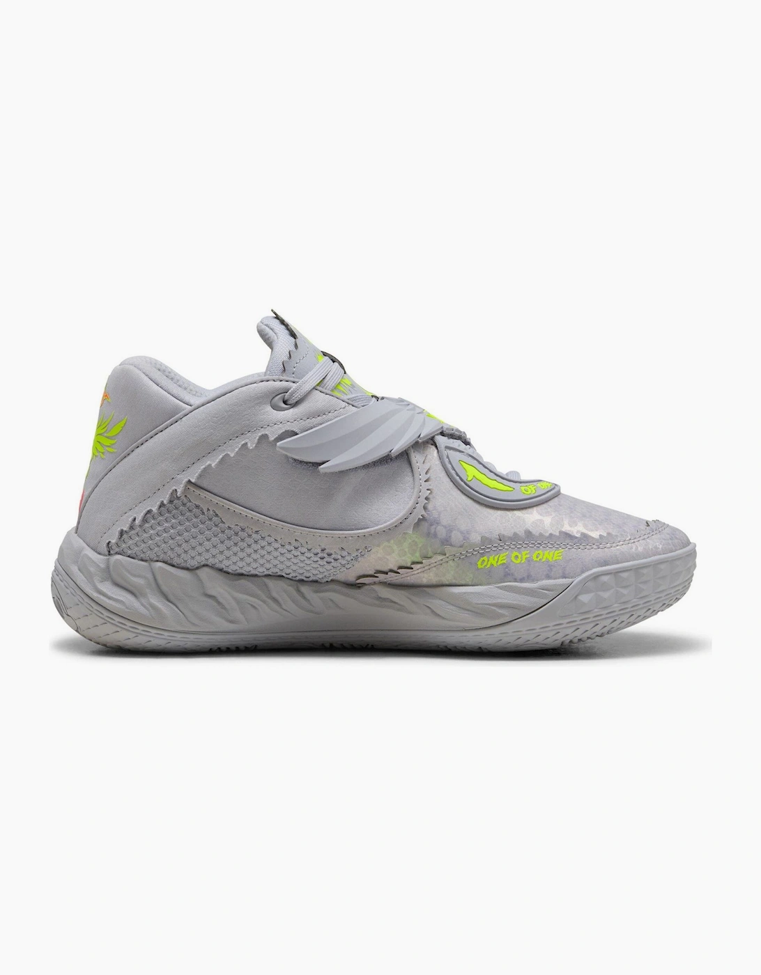 Mb.05 Metallic Basketball Trainers