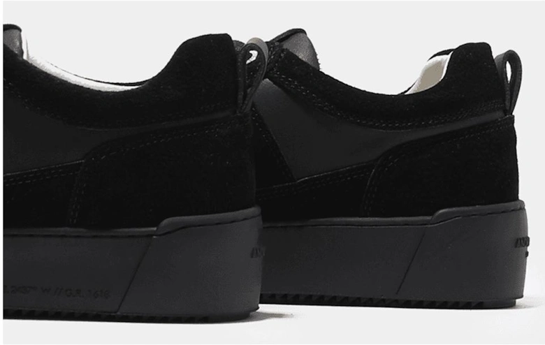 Point Dume Strap Jumbo Stingray Suede & Hardware Black Trainer