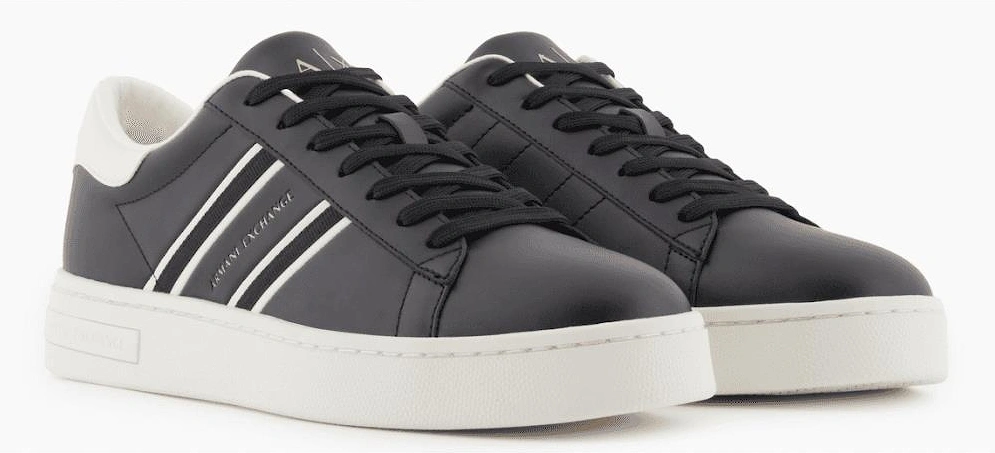 Low Top Black/White Sneaker Trainer