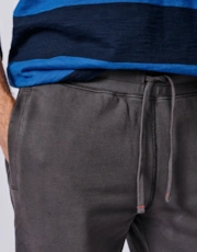 Thumbnail 5 of 8