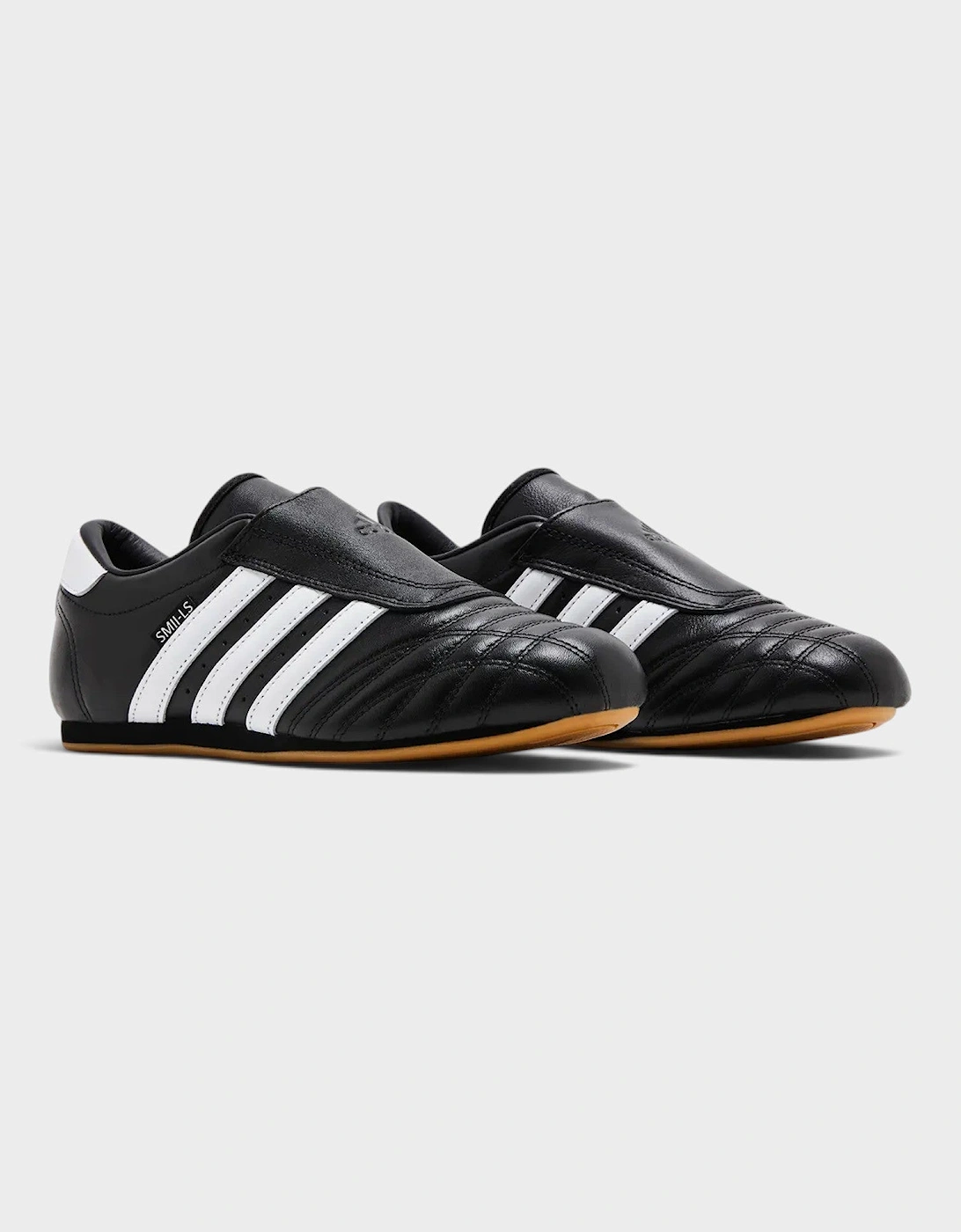 Taekwondo Black White Gum