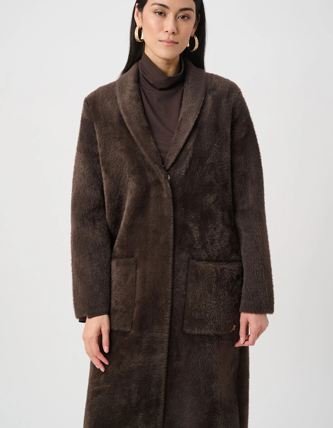 Feather yarn knit coat with detachable fur collar