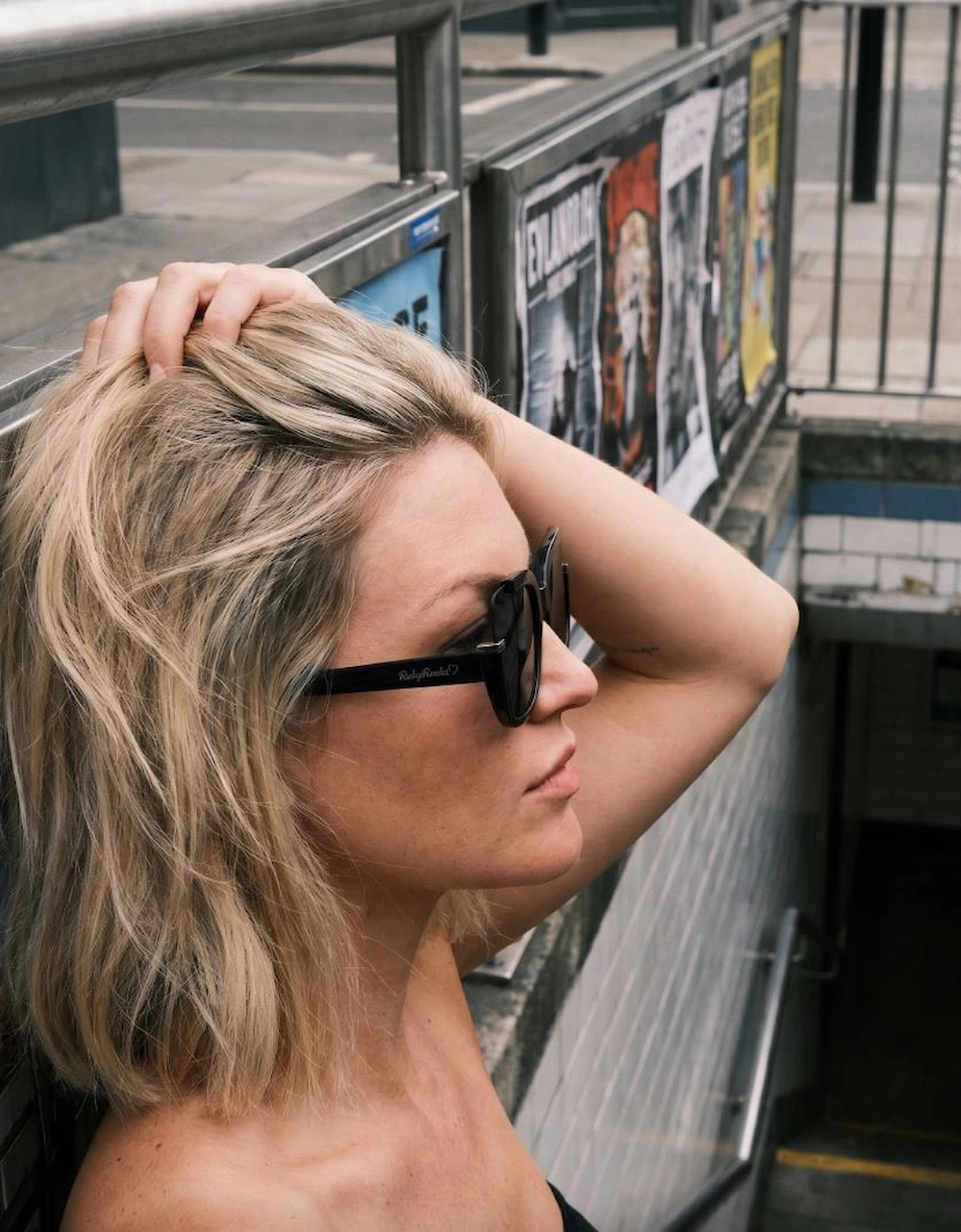Ruby Rocks 'Elizabeth' Square Sunglasses In Black RR73-3
