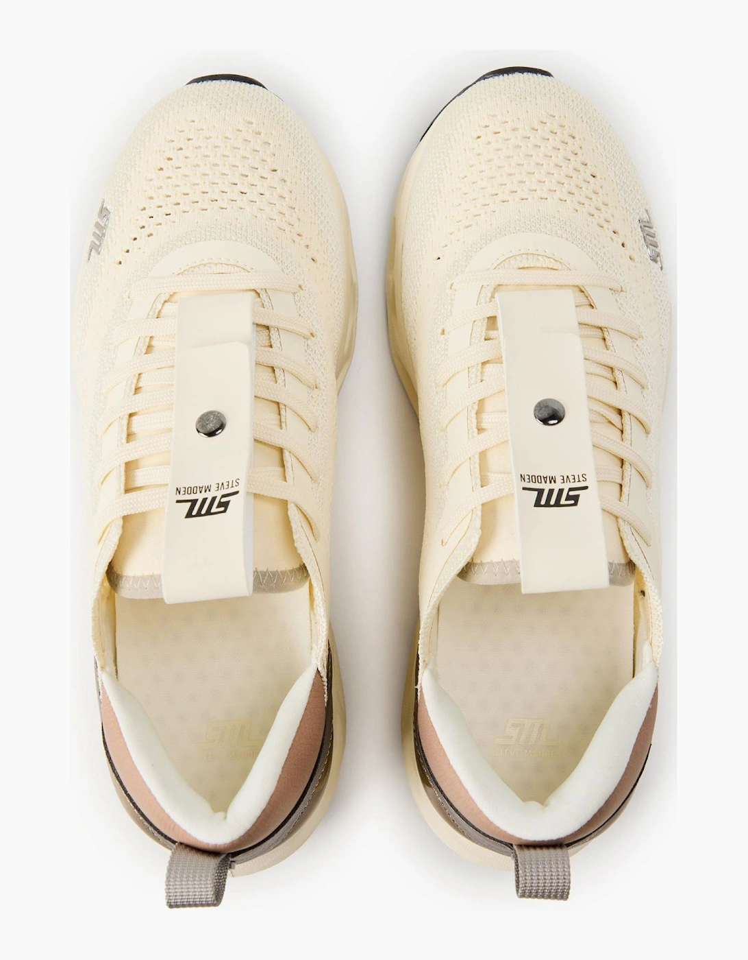 Surge Low Top Trainers