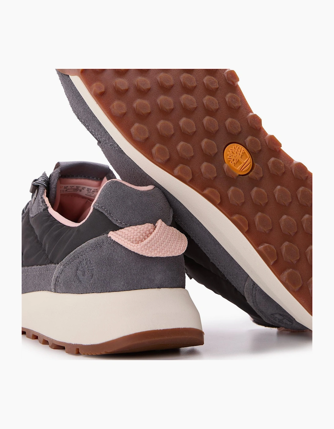 Retro Swift Low Top Lace Up Sneakers