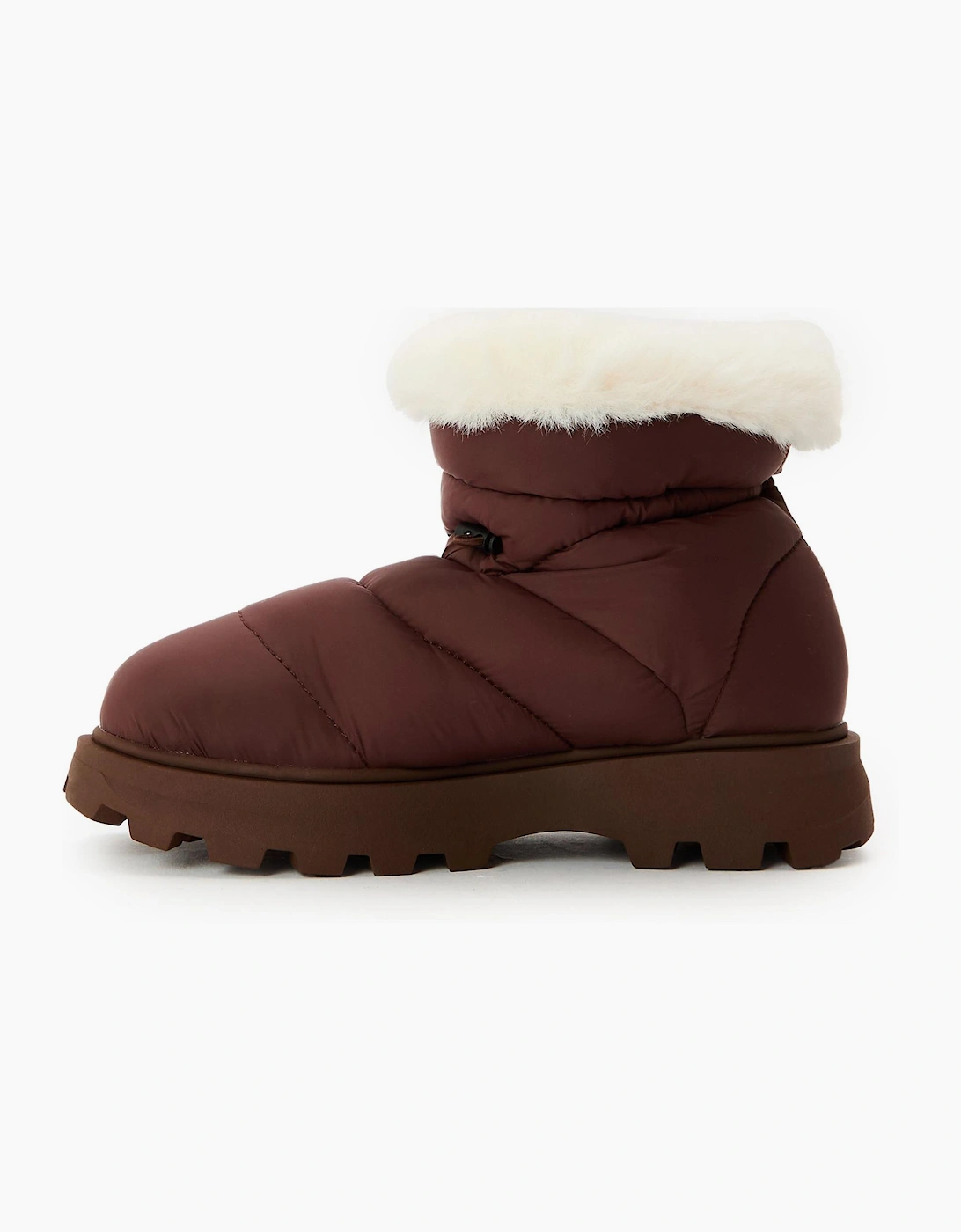Frostee Snug Boots with Toggle Closure