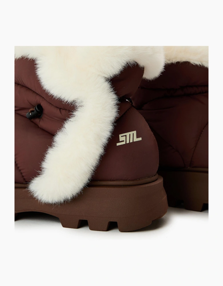 Frostee Snug Boots with Toggle Closure